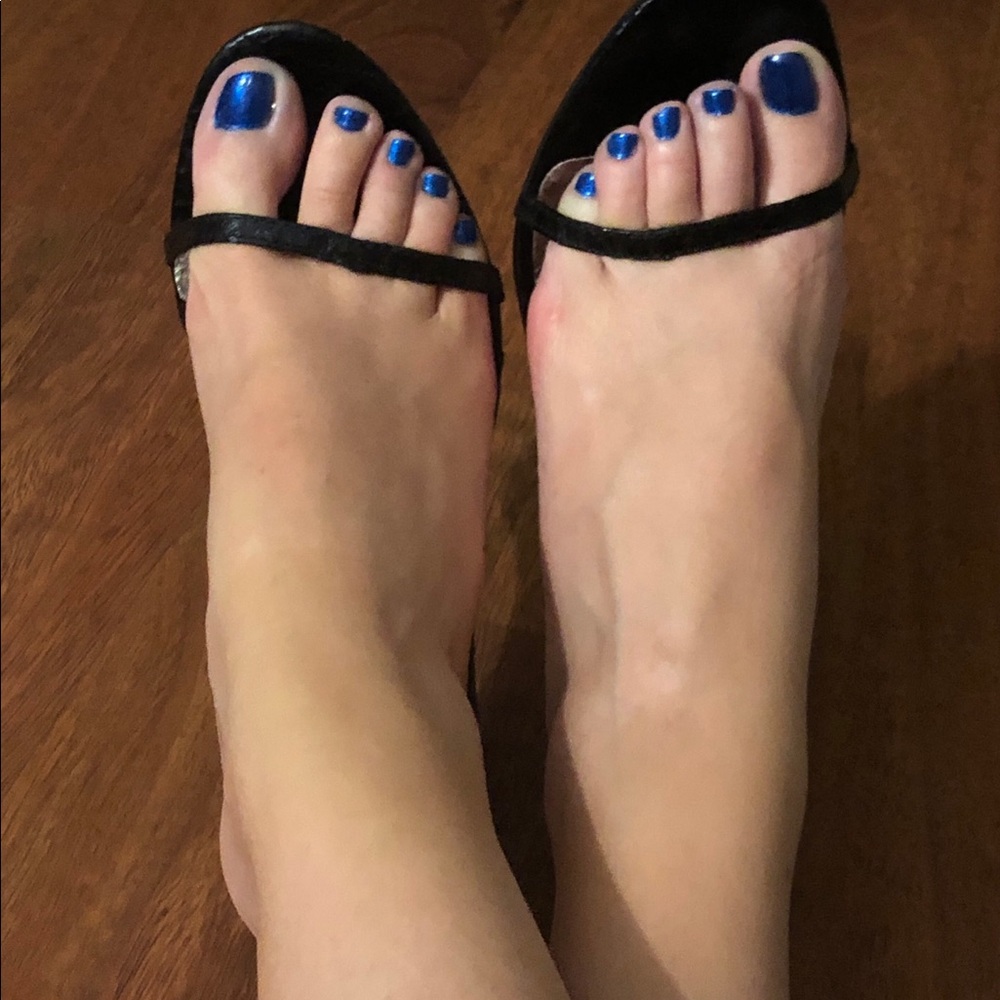 Classic Black Heels Women’s Size 8